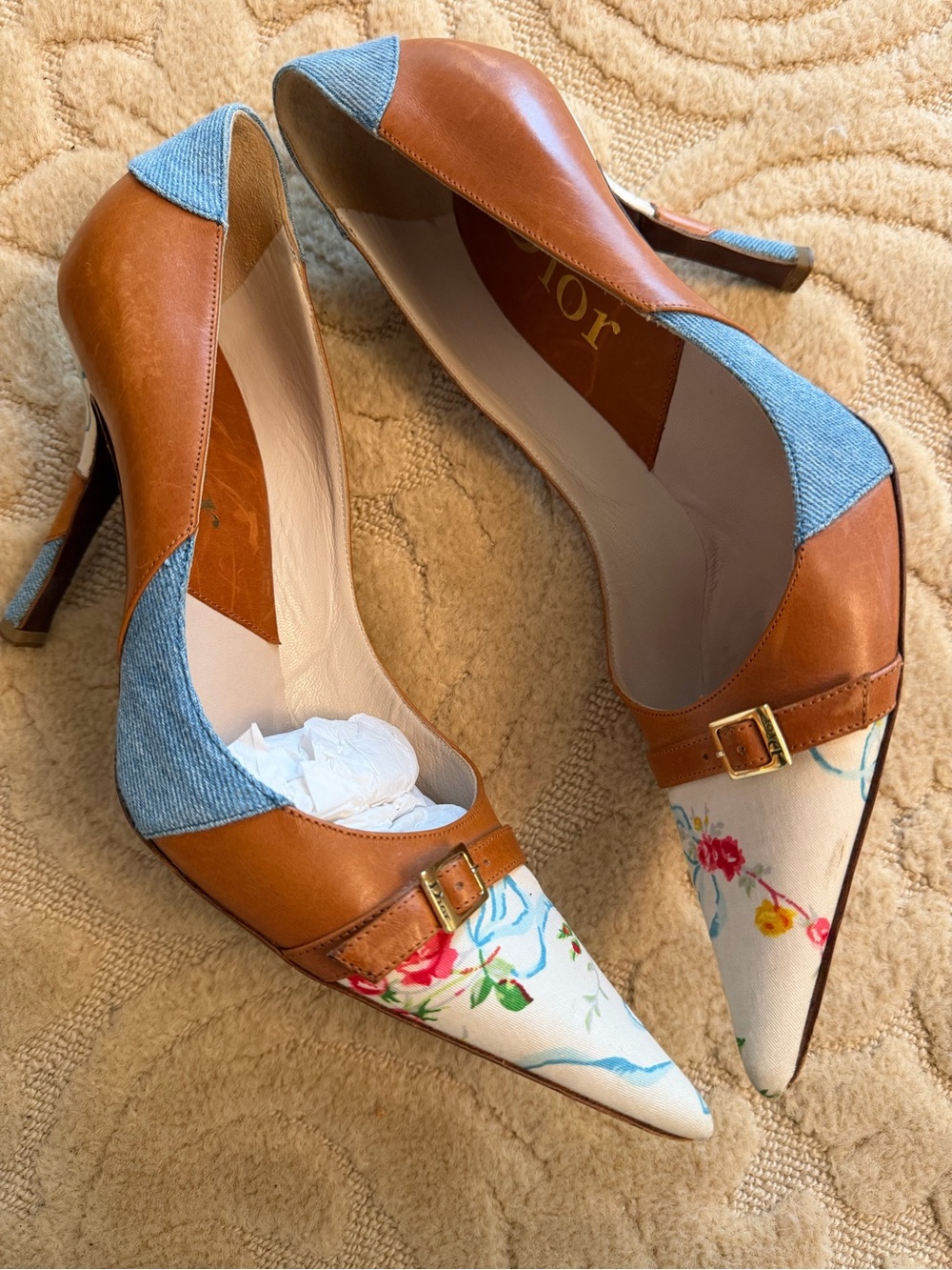 DIOR rare find. 
LEATHER,DENIM,FLORAL PUMP Archival Style! EUC ,SIZE 39  wow